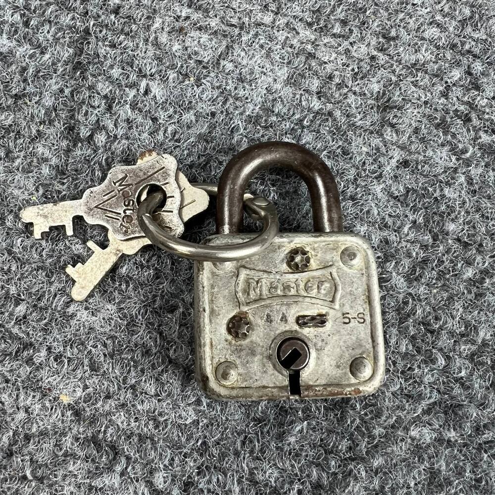 Vintage Master Lock 5-S Padlock w/ Keys USA Milwaukee Antique Collectible